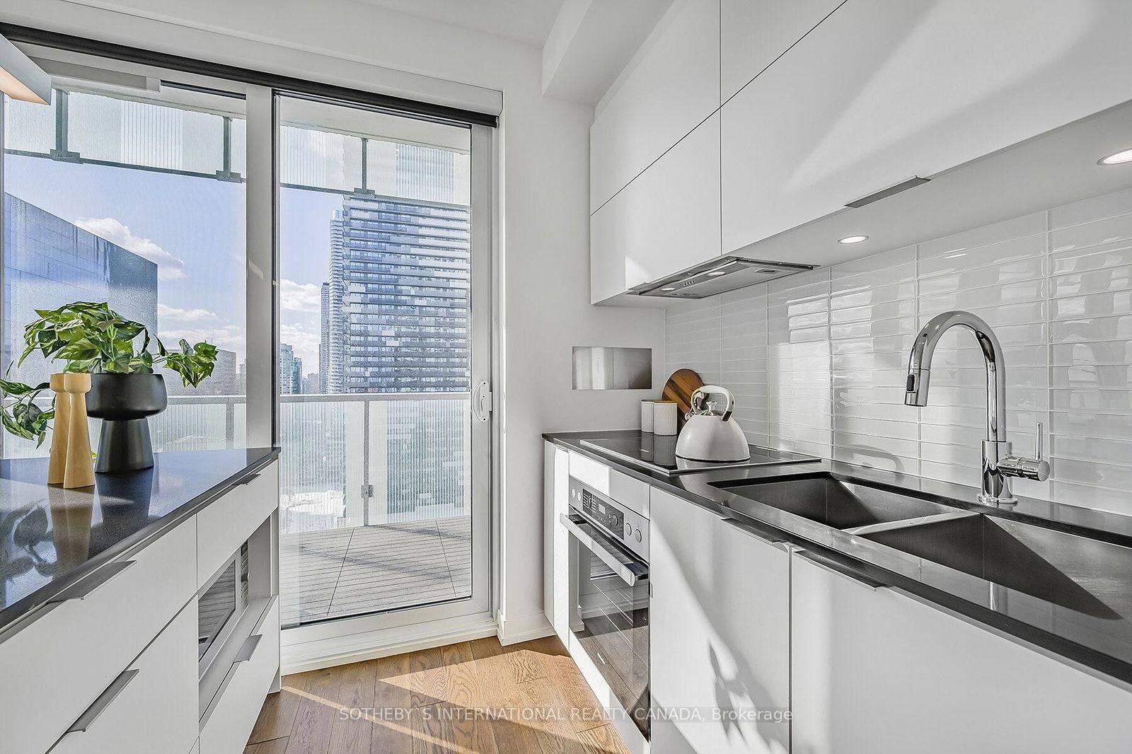 15 Lower Jarvis St, unit 2205 for sale