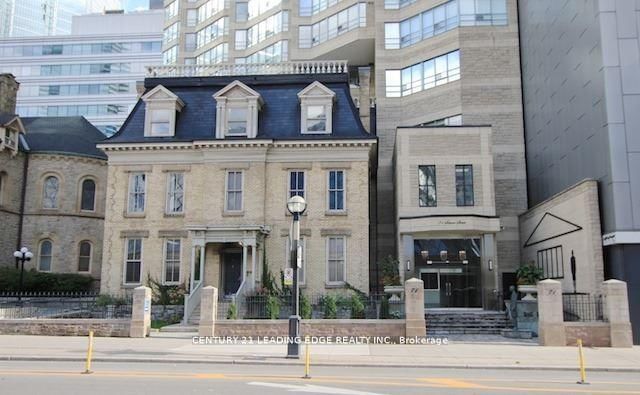 71 Simcoe St, unit 1504 for sale