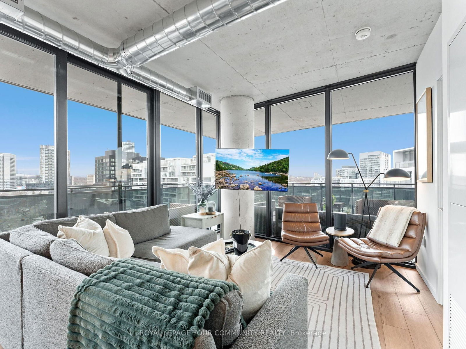 21 Lawren Harris Square, unit 1108 for sale