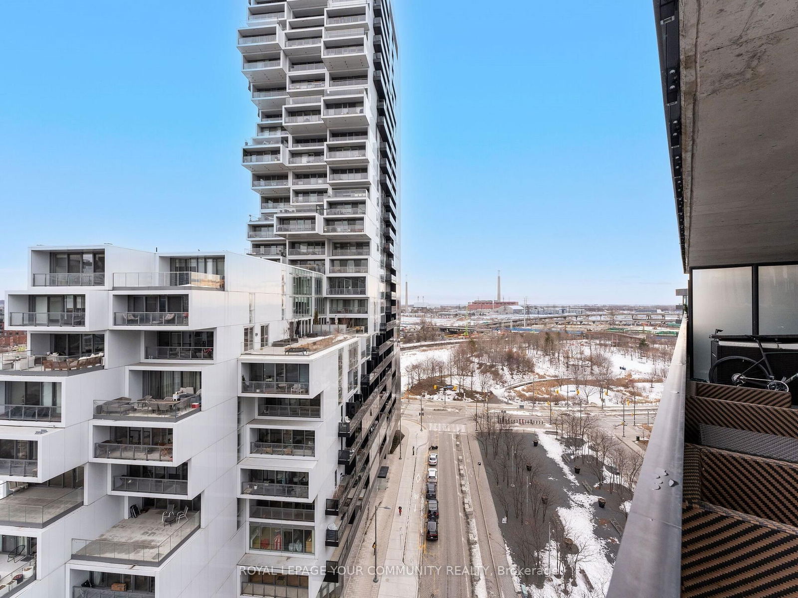 21 Lawren Harris Square, unit 1108 for sale