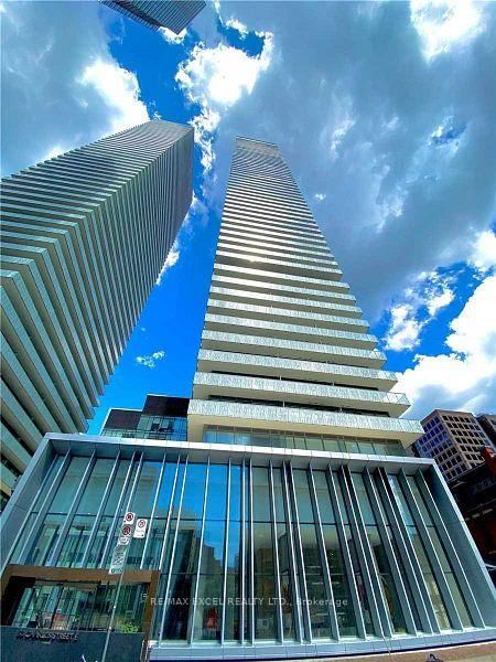 50 Charles St E, unit 2805 for rent