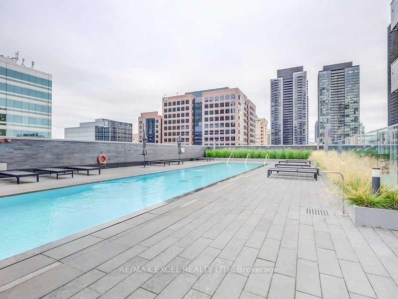 50 Charles St E, unit 2805 for rent