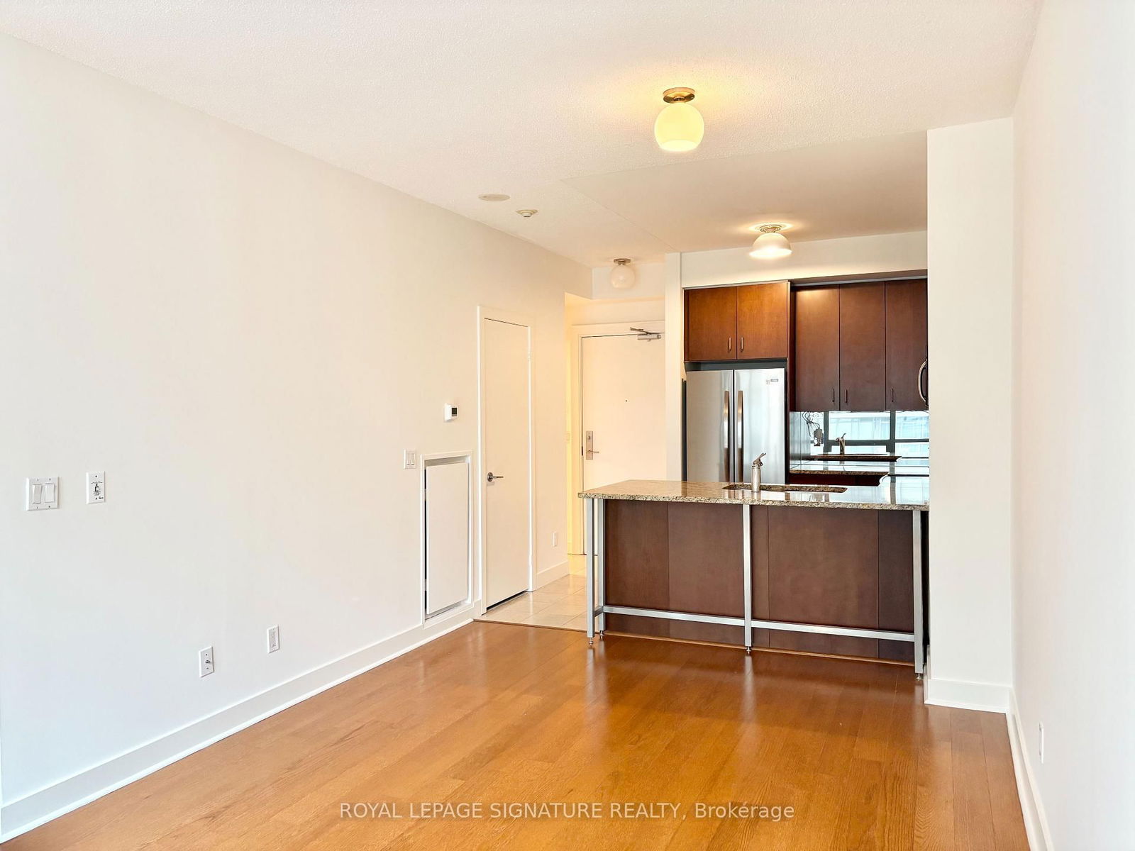 438 King St W, unit 1203 for rent