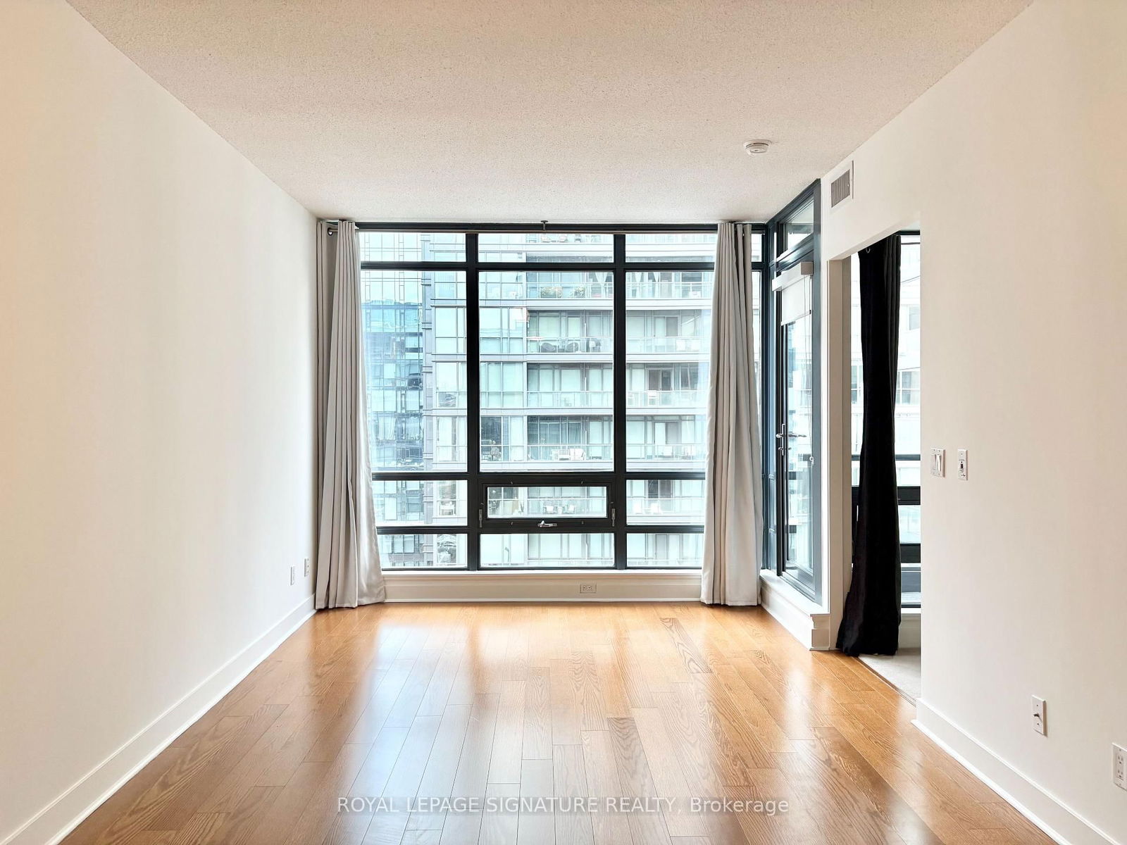 438 King St W, unit 1203 for rent