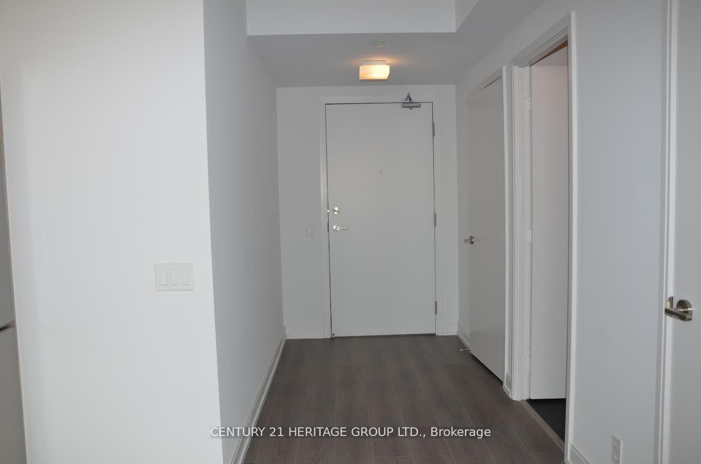 181 Dundas St E, unit 2607 for rent