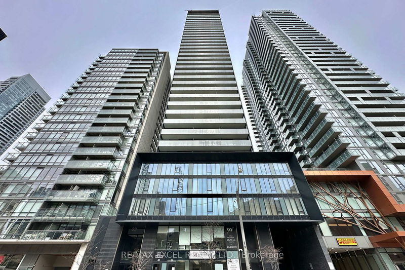 28 Wellesley St E, unit 2010 for rent