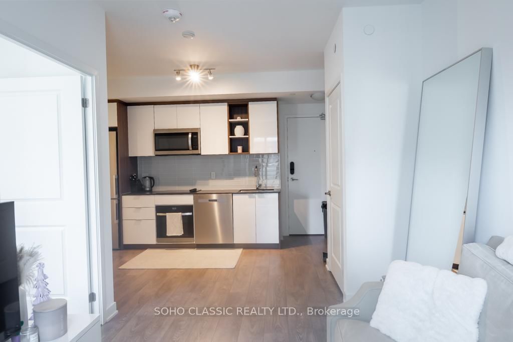 543 Richmond St W, unit 512 for sale