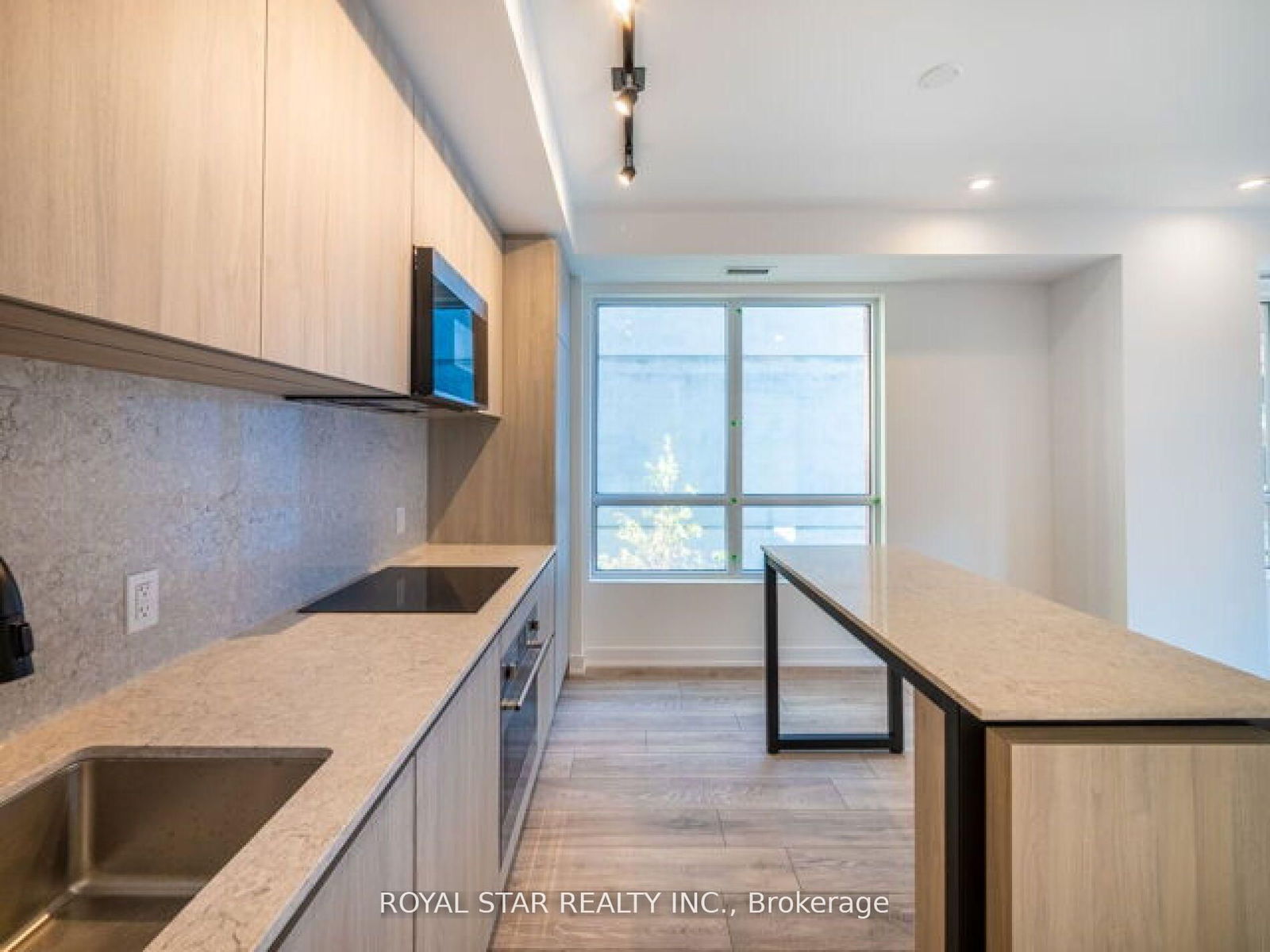 108 Peter St, unit 518 for sale