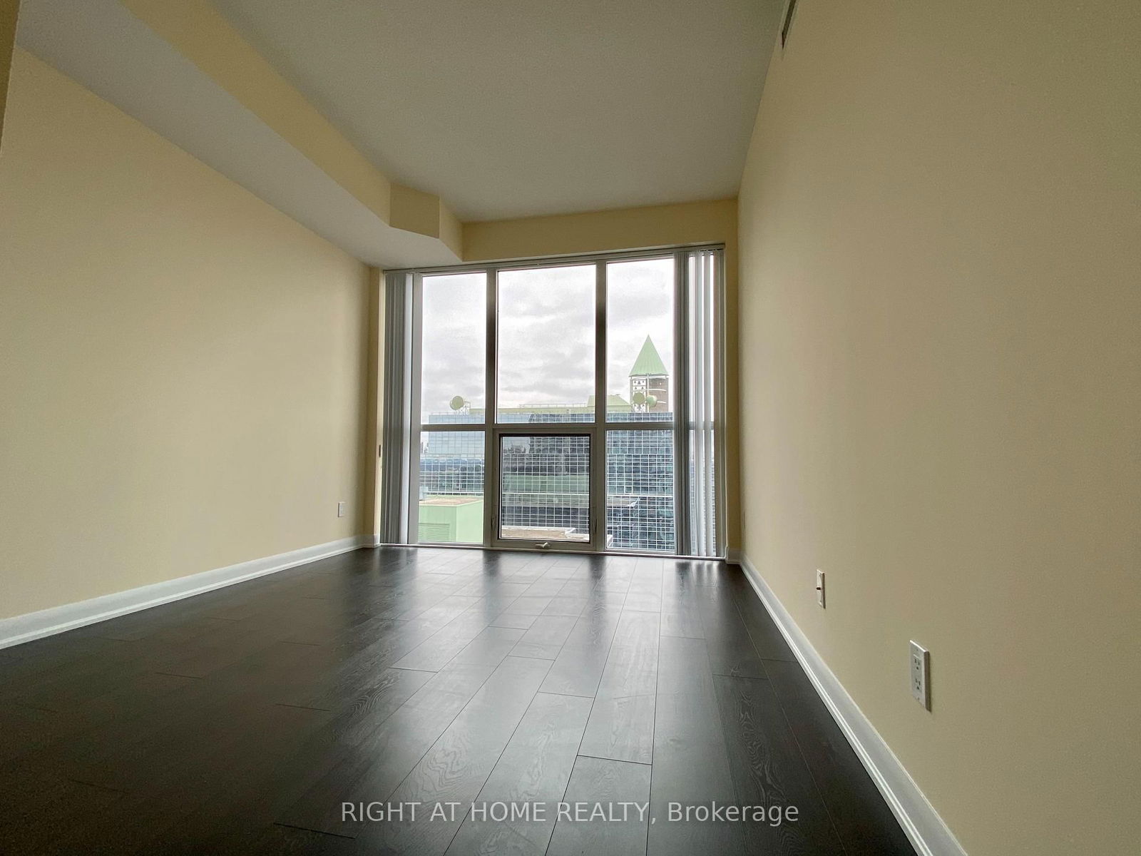 5162 Yonge St, unit 3012 for rent