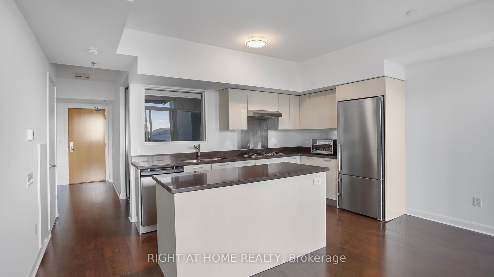 375 King St W, unit 2103 for sale