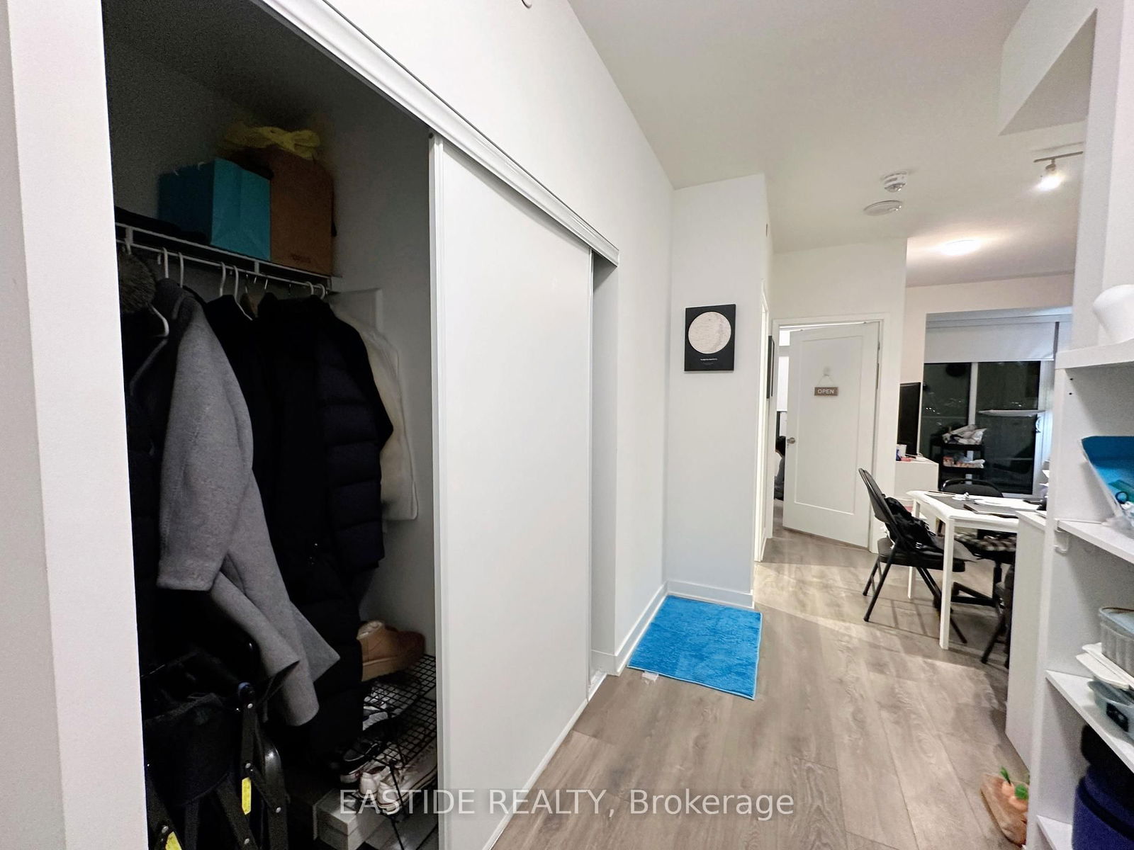 195 Redpath Ave, unit 2906 for rent