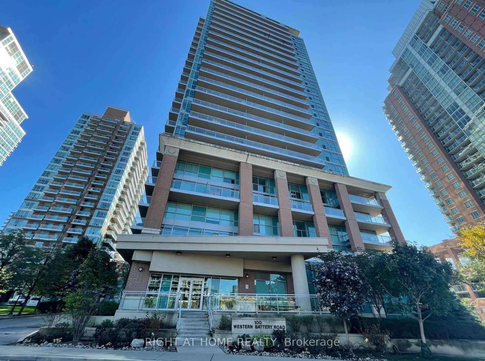 100 Western Battery Rd, unit 1409 for rent