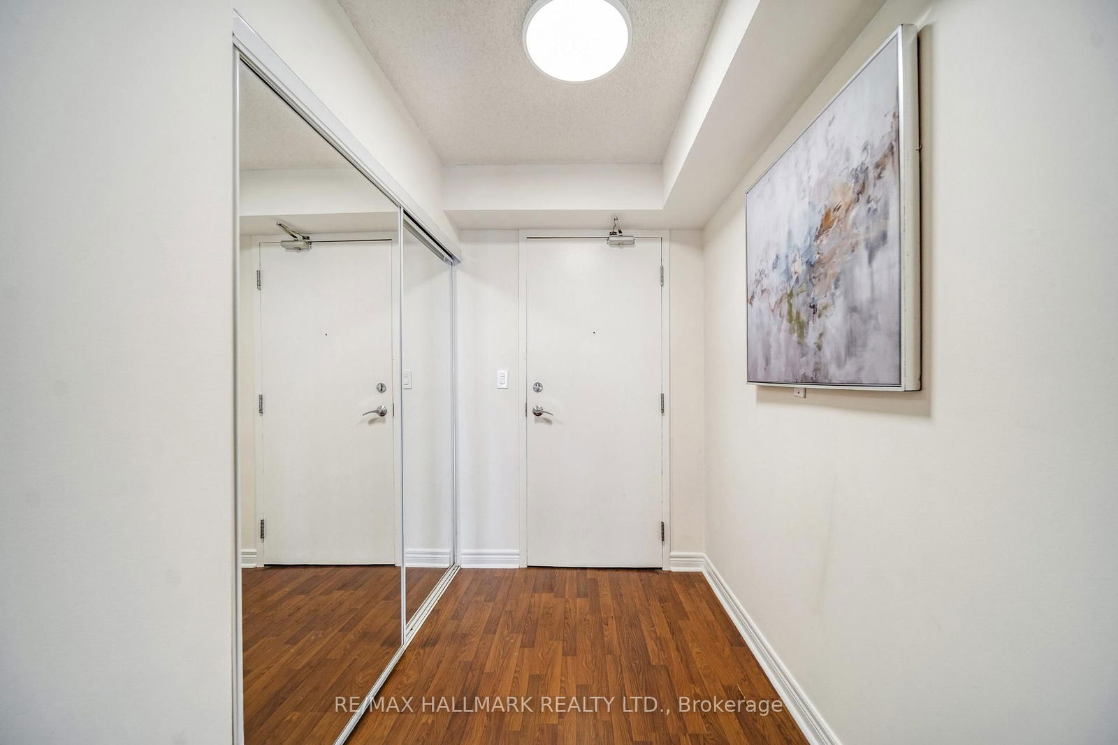 225 Wellesley St E, unit 1002 for sale