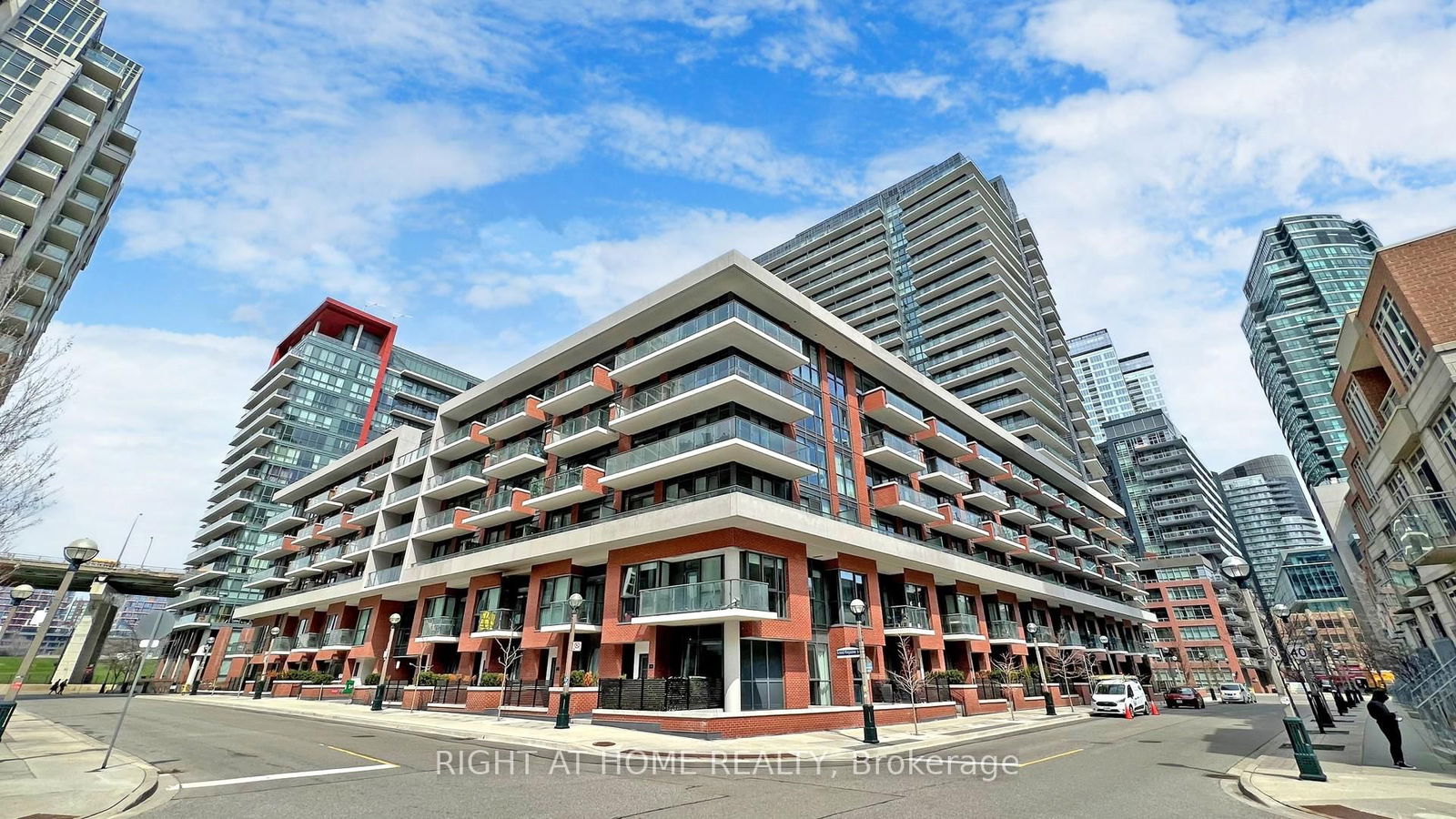 38 Iannuzzi St, unit 216 for rent