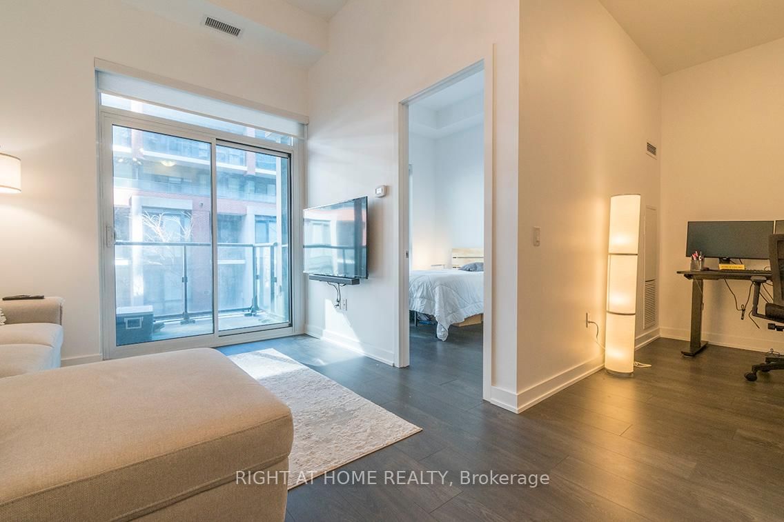 38 Iannuzzi St, unit 216 for rent