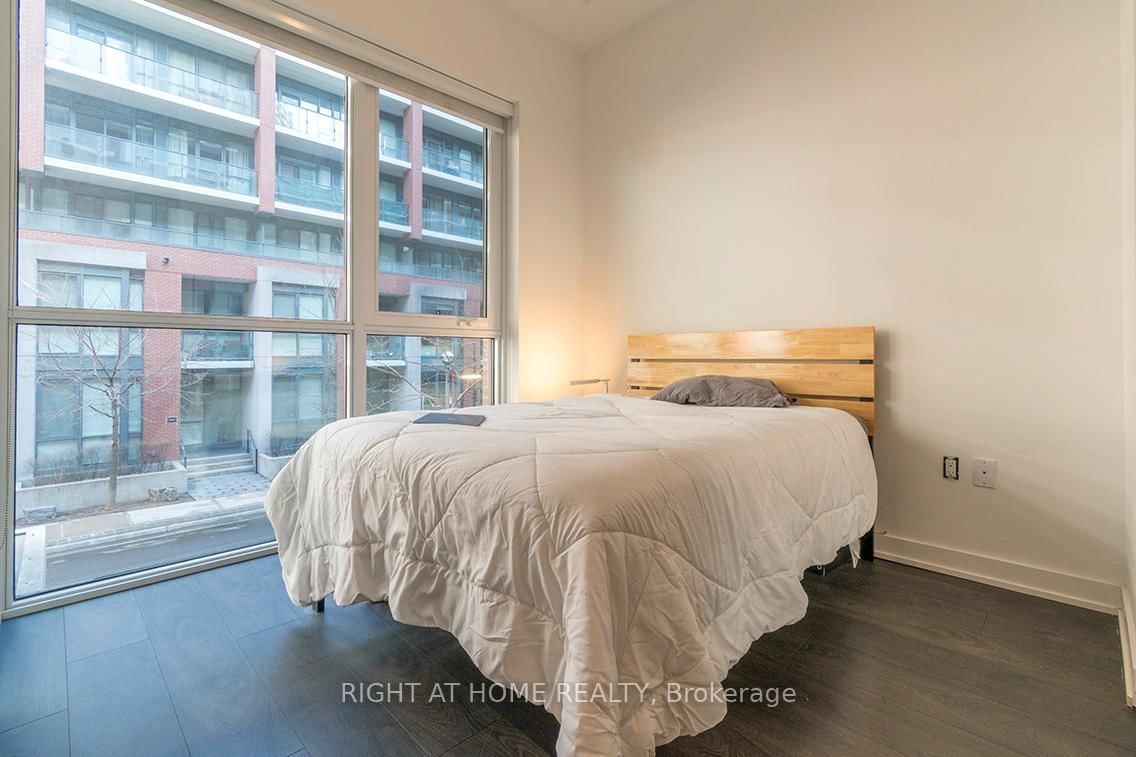 38 Iannuzzi St, unit 216 for rent