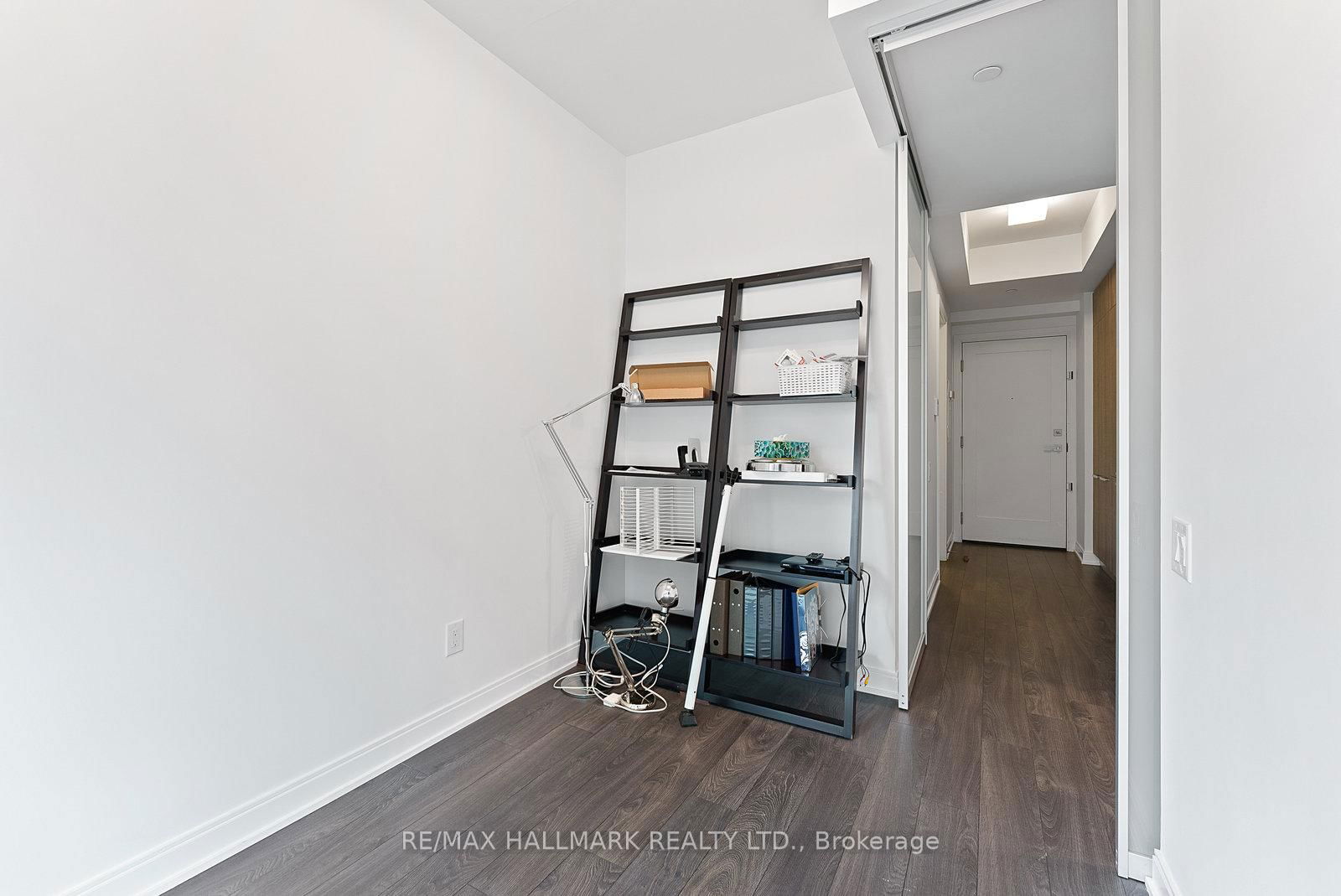 50 Charles St E, unit 601 for rent