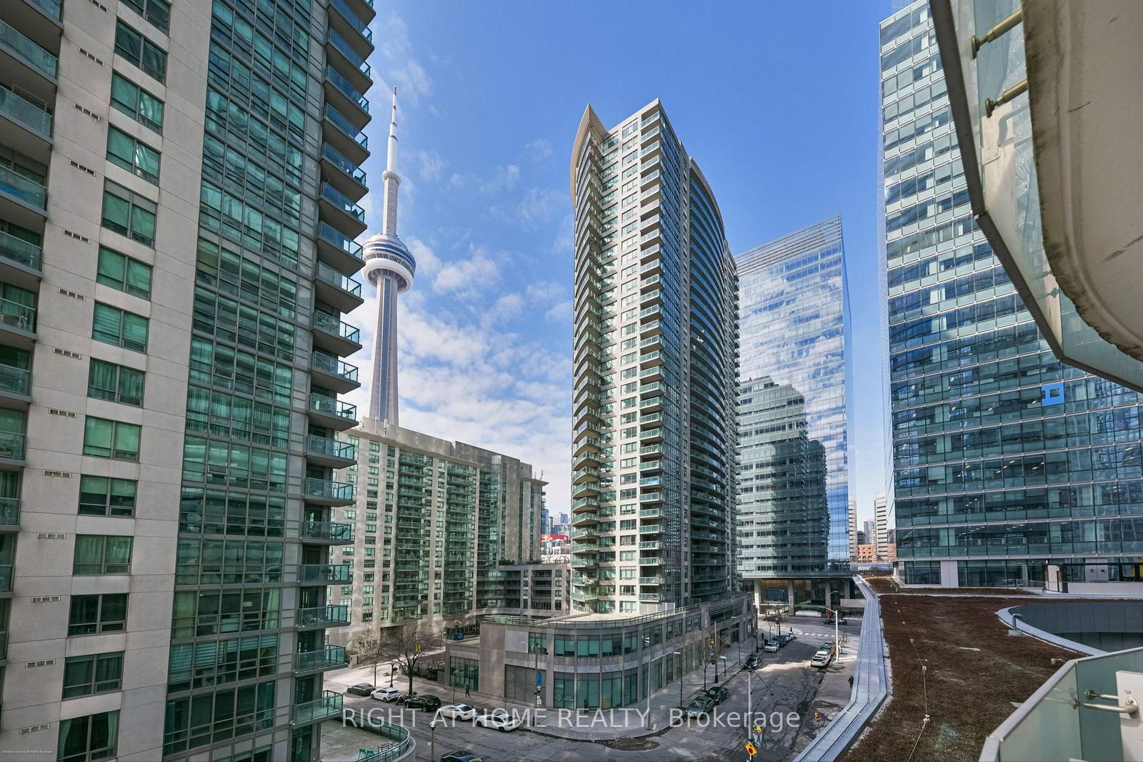 12 York St, unit 306 for sale