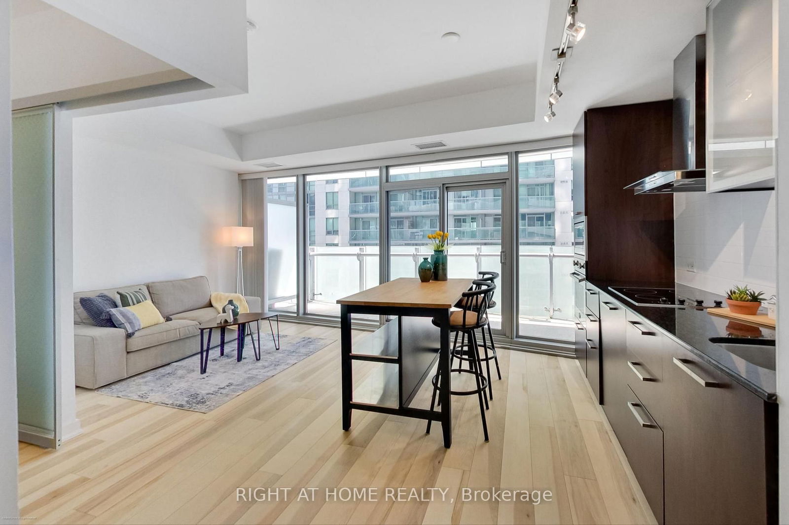 12 York St, unit 306 for sale