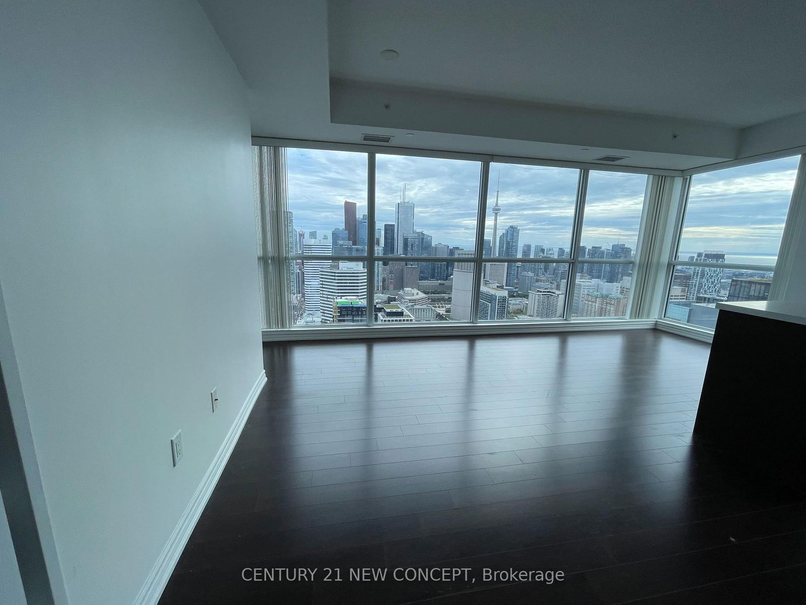 386 Yonge St, unit 4610 for rent