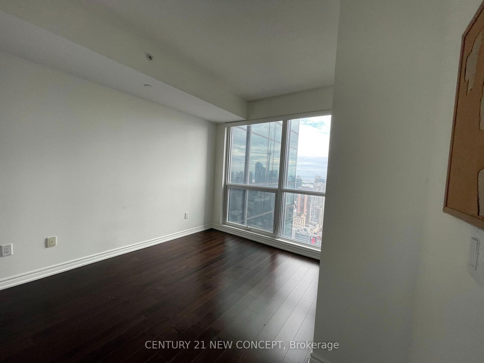 386 Yonge St, unit 4610 for rent