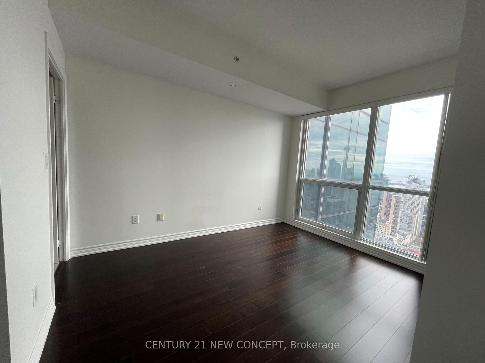 386 Yonge St, unit 4610 for rent