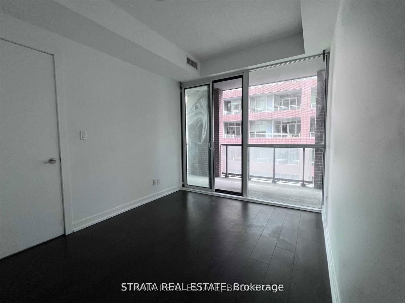 20 Bruyeres Mews, unit 312 for rent