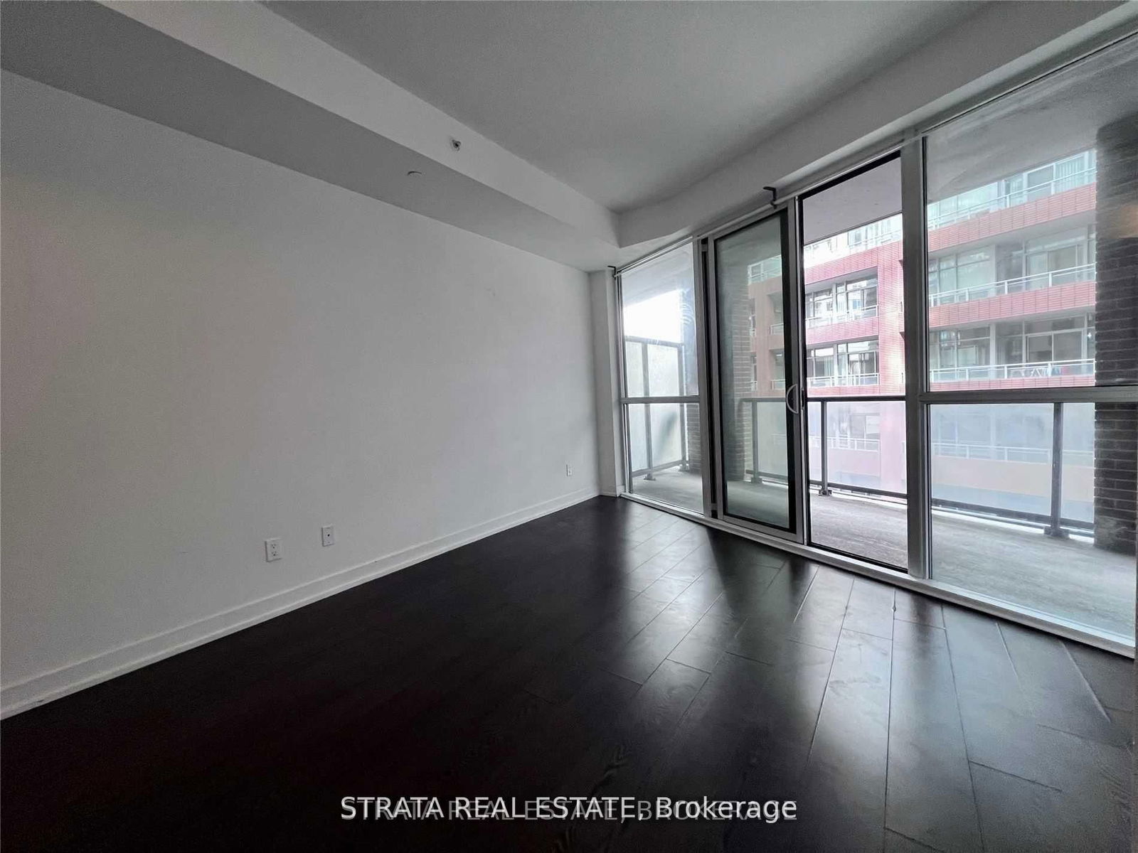 20 Bruyeres Mews, unit 312 for rent