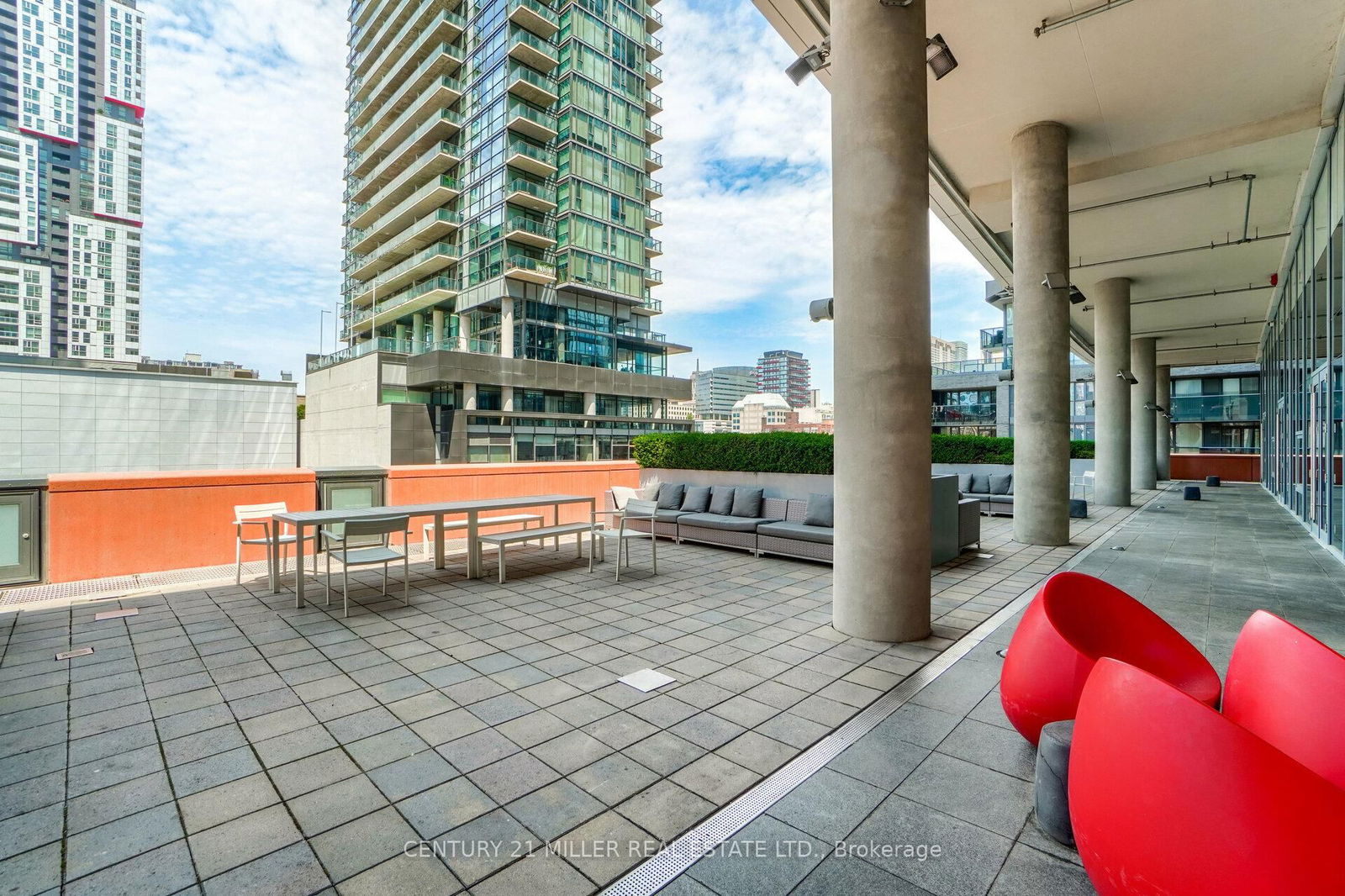 21 Widmer St, unit 3701 for sale