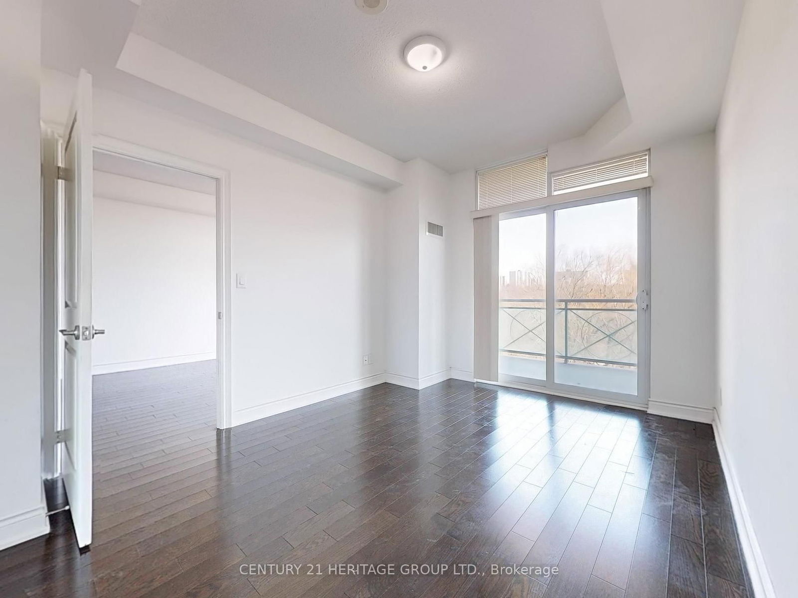 10 Bloorview Pl, unit 521 for sale