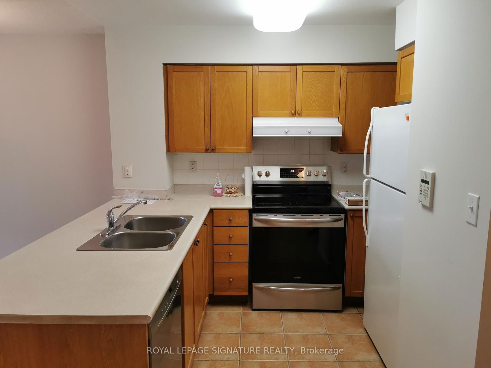 195 Merton St, unit 312 for rent