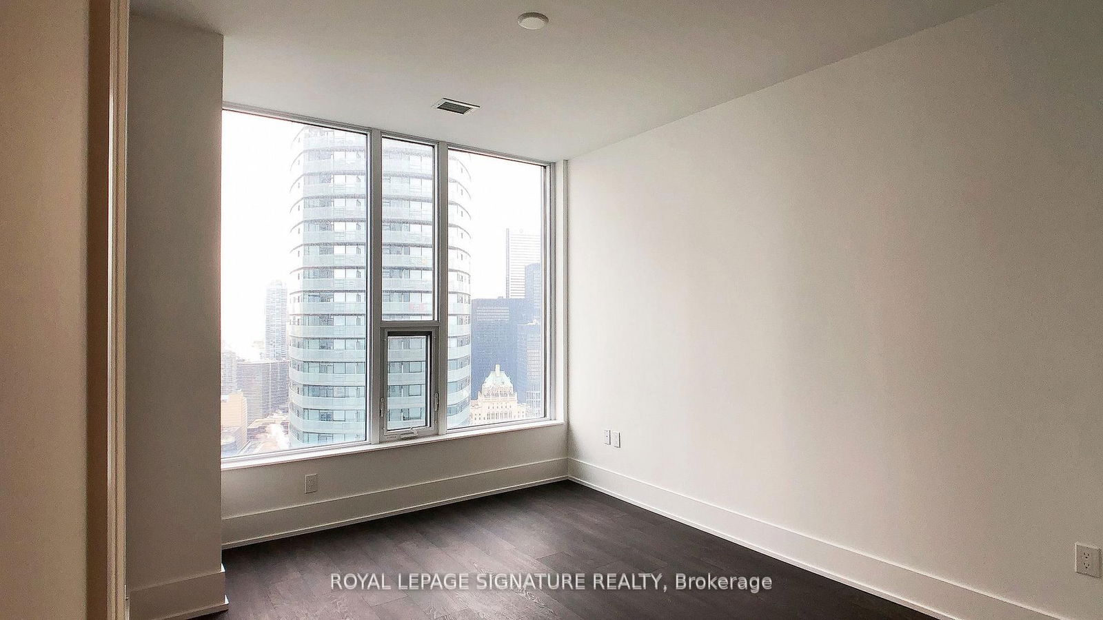 10 York St, unit 5601 for rent