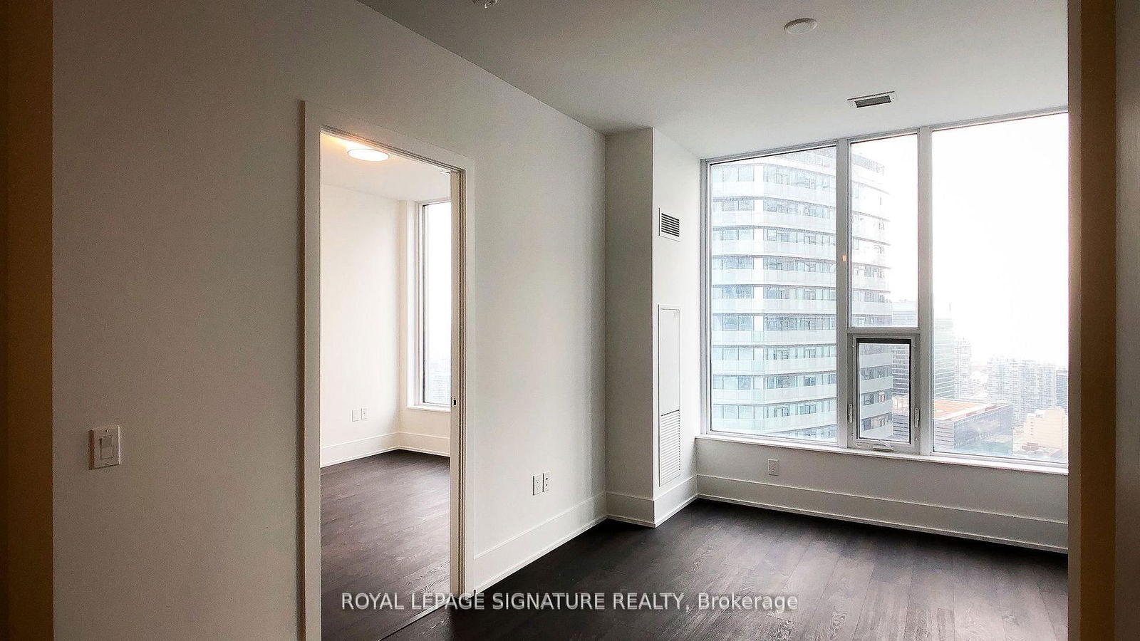 10 York St, unit 5601 for rent