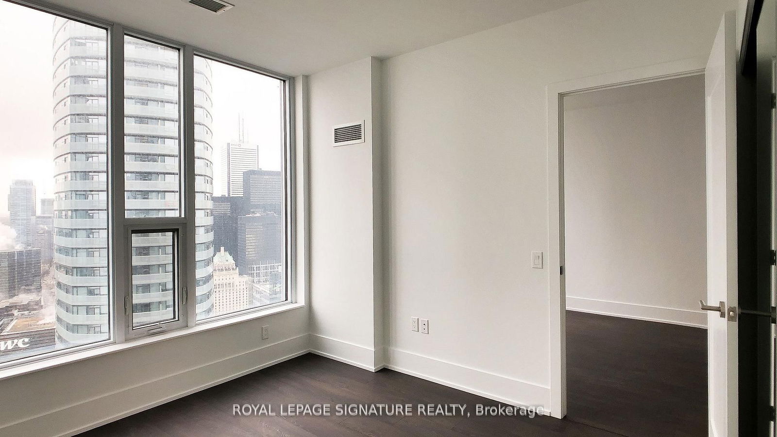 10 York St, unit 5601 for rent