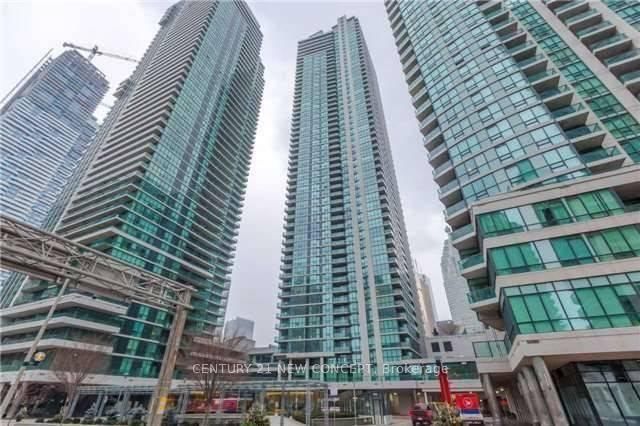 18 Harbour St, unit 909 for rent