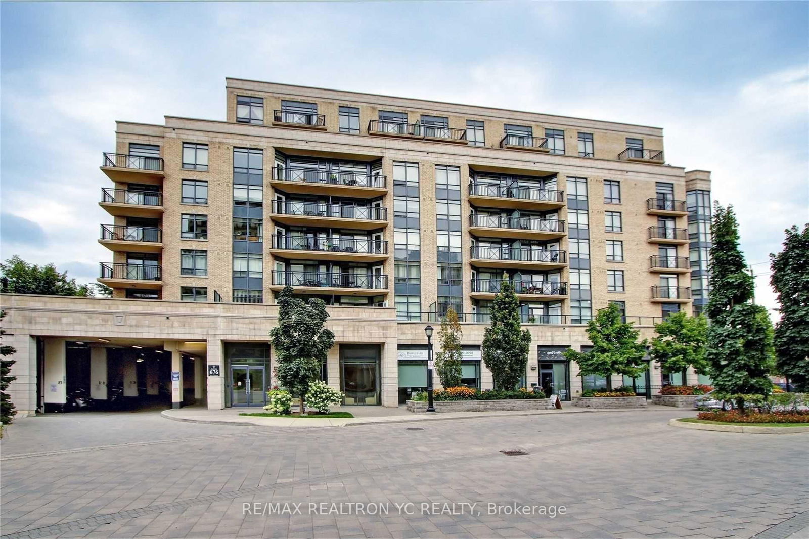 676 Sheppard Ave E, unit 415 for sale