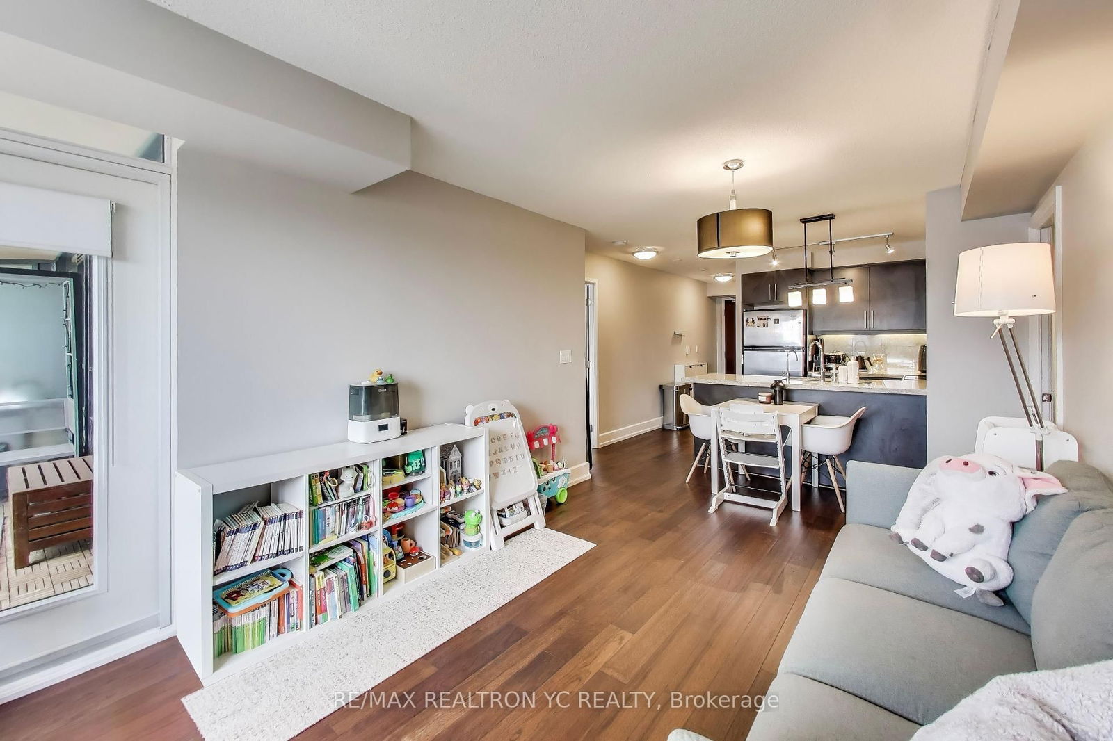 676 Sheppard Ave E, unit 415 for sale