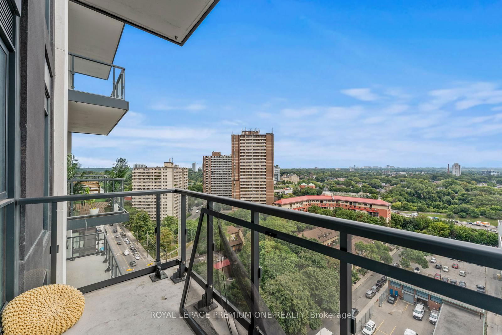 130 River St, unit 1411 for sale