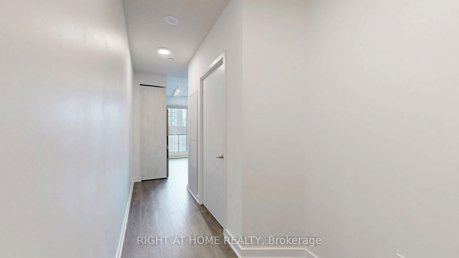 130 River St, unit 1406 for sale