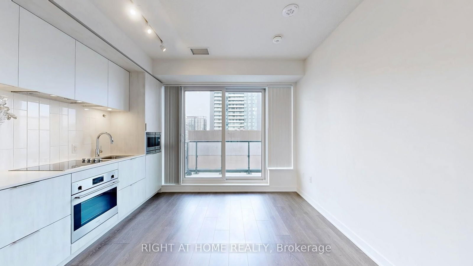 130 River St, unit 1406 for sale