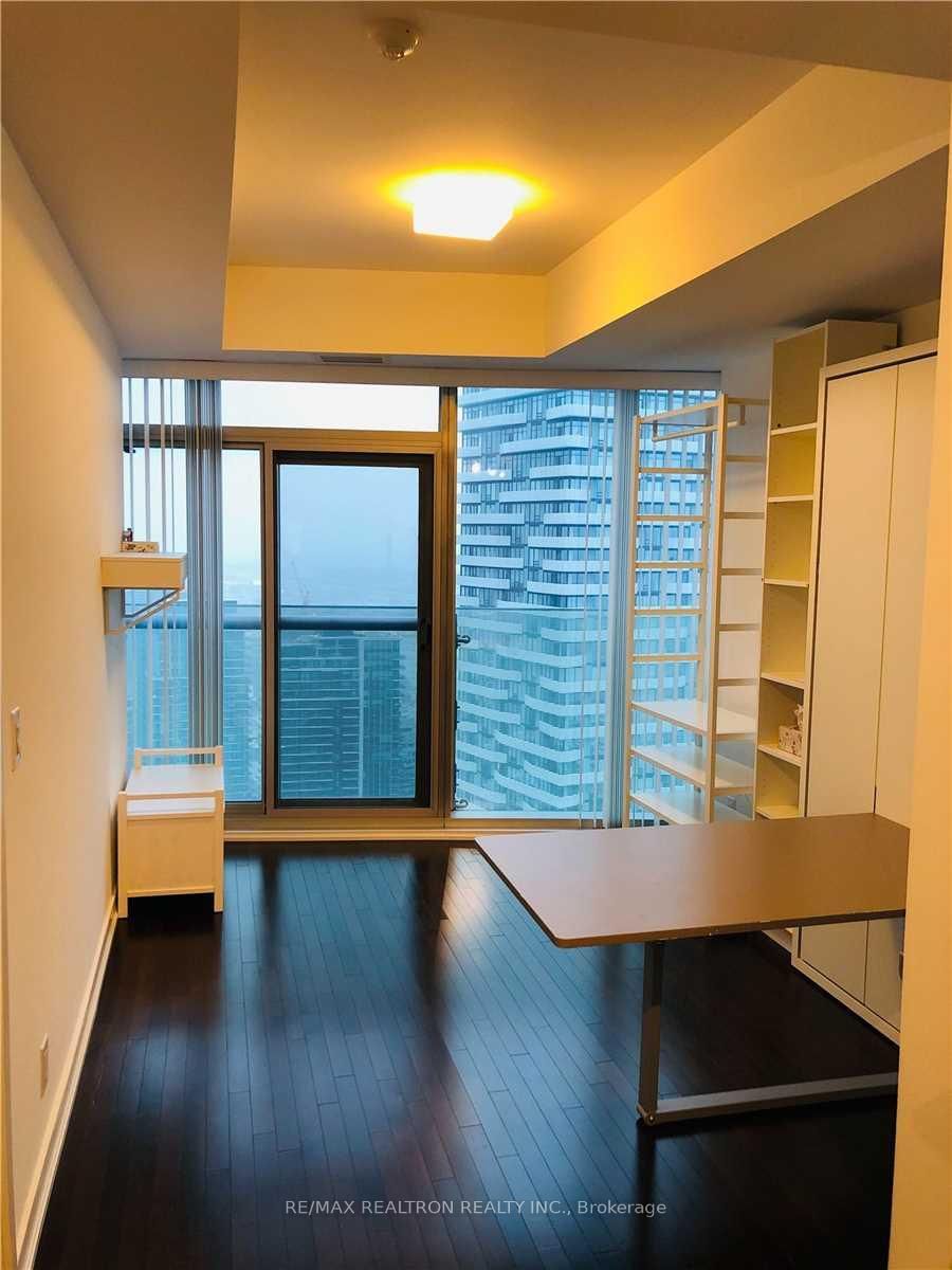 14 York St, unit 6102 for rent