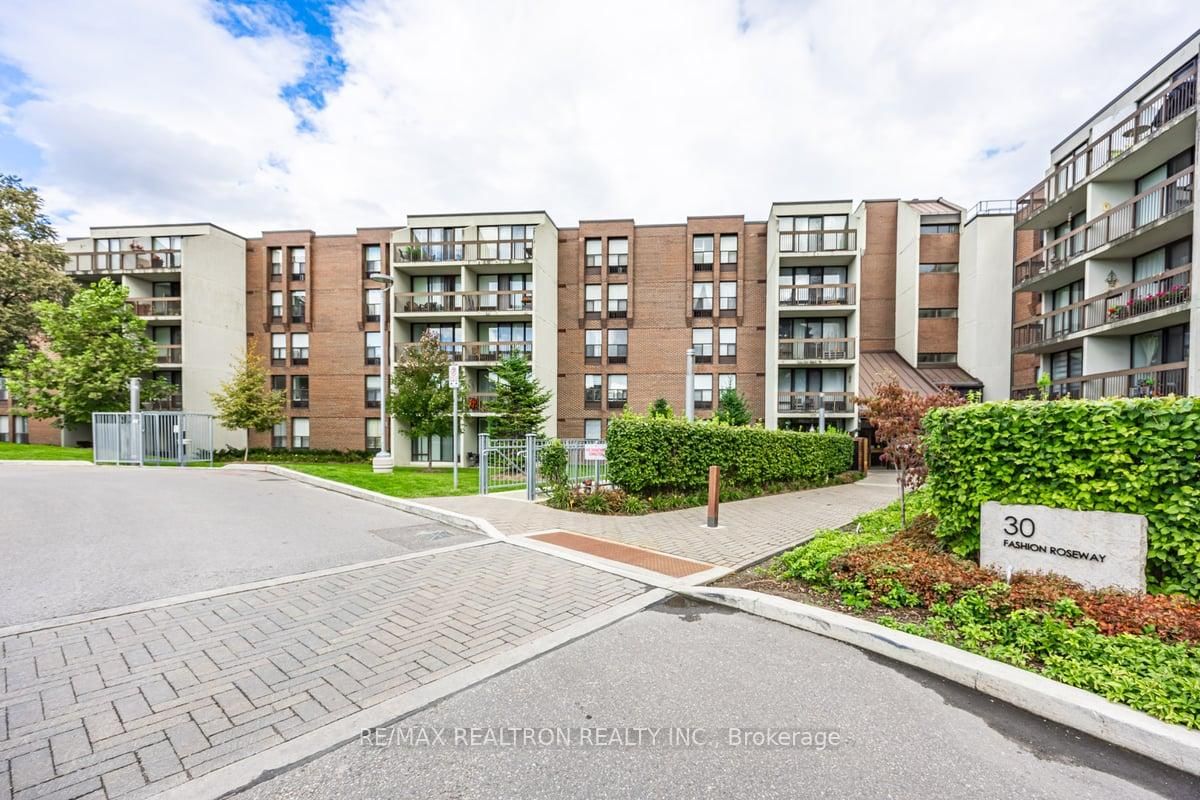 30 Fashion Roseway, unit 518 for sale