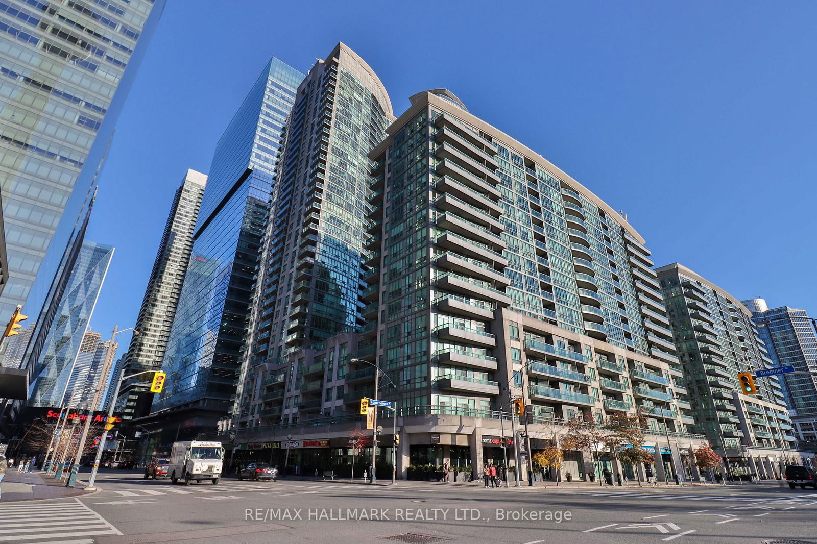 51 Lower Simcoe St, unit 1701 for rent