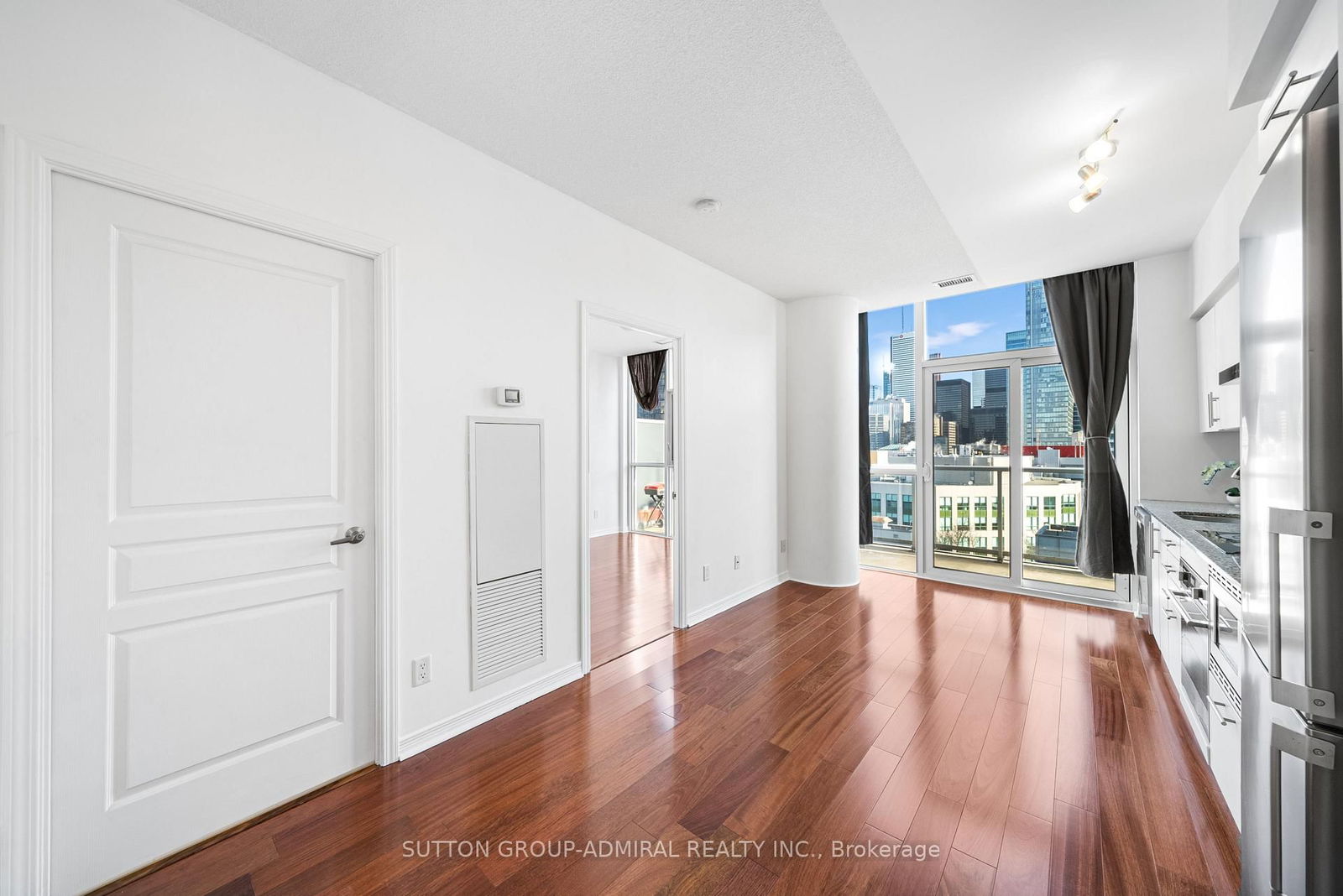 352 Front St W, unit 2317 for sale