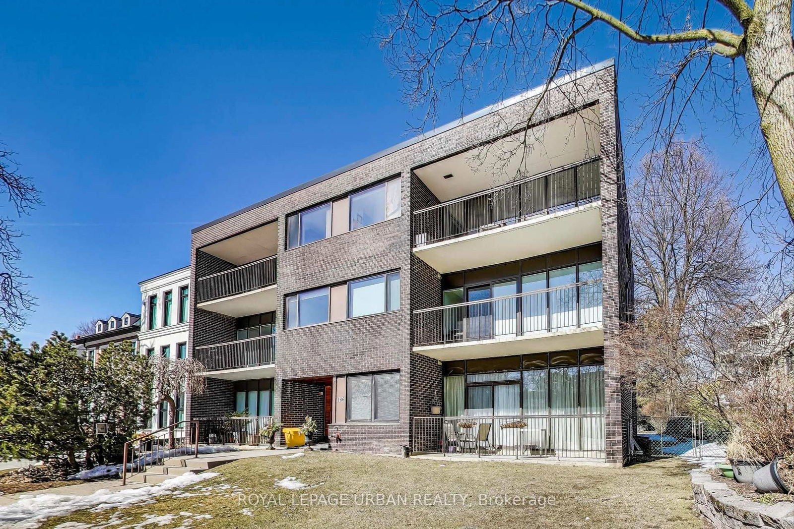 166 Sherwood Ave, unit 7 for sale