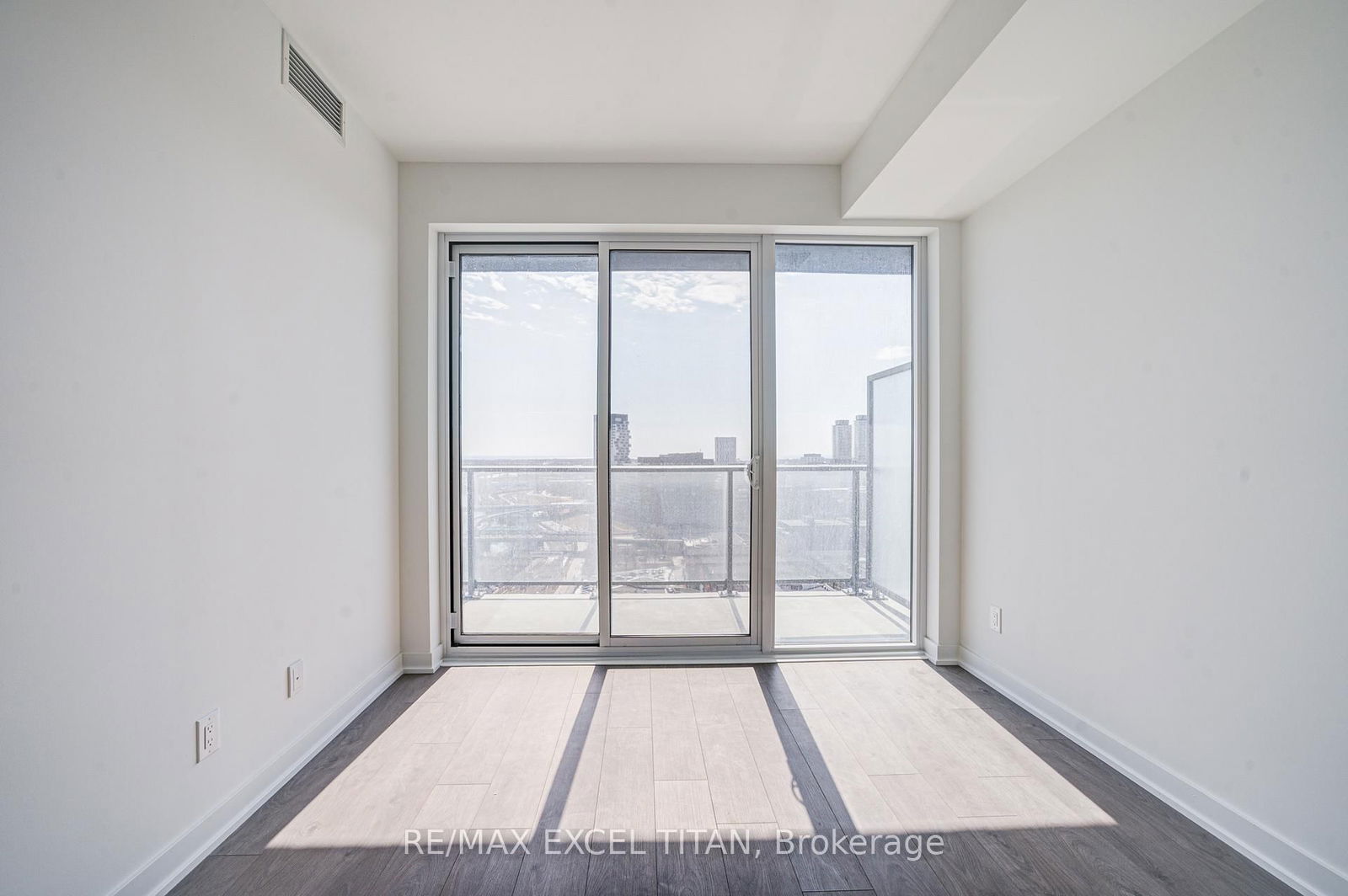 5 Defries St, unit 1704 for sale