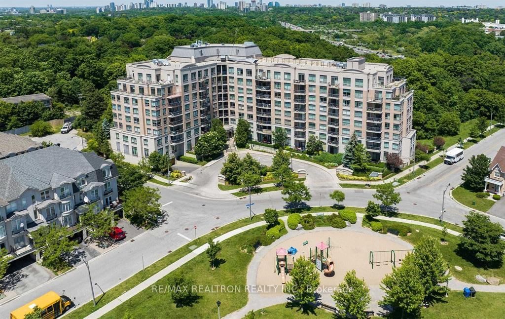 Savoy at Camelot Condos, North York, Toronto