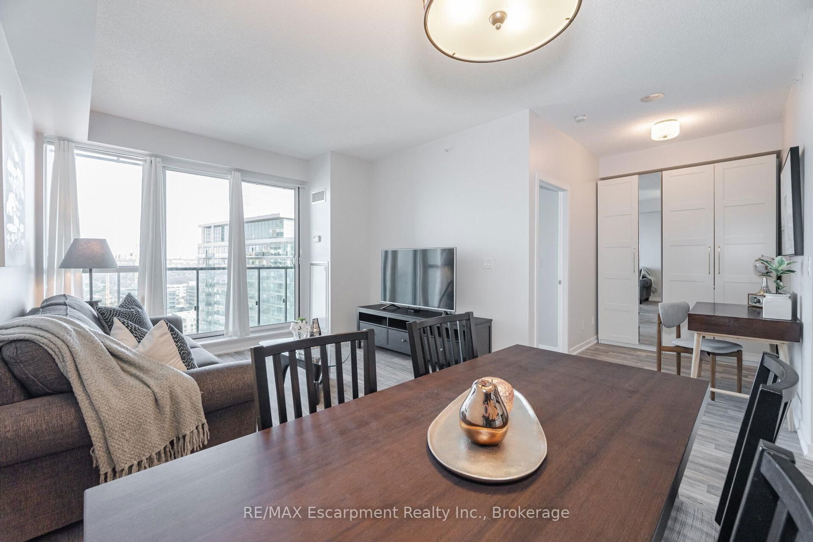 150 East Liberty St, unit 2301 for sale