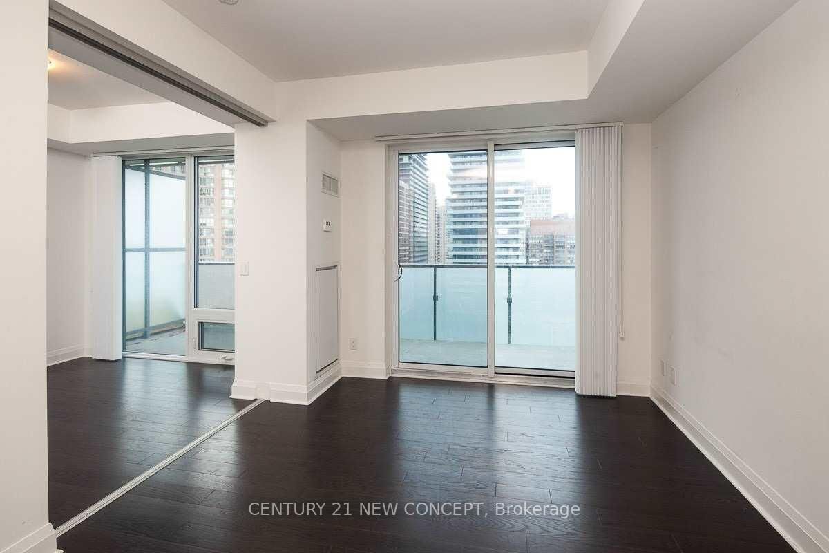 1080 Bay St, unit 2403 for rent