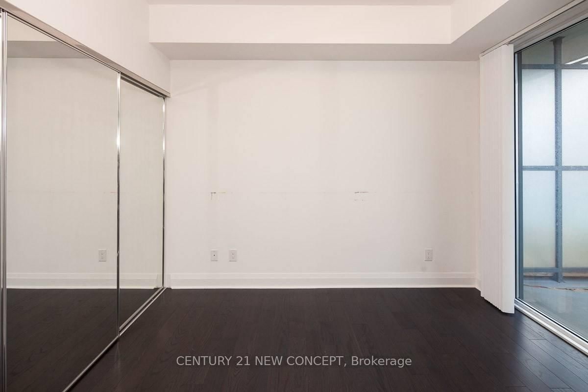 1080 Bay St, unit 2403 for rent